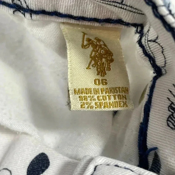 U.S. Polo  Assn Blue White Paisley Floral Capri Jeans Size 6 - Picture 11 of 11